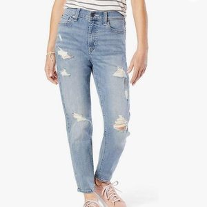 Levi’s high waisted mom jeans distressed look size 27 light blue wash fun house